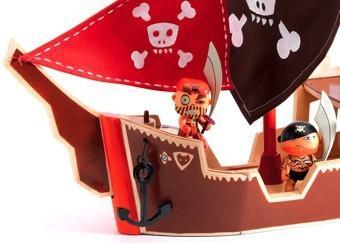 bateau de pirate Arty Toys 'Ze pirat boat' en bois