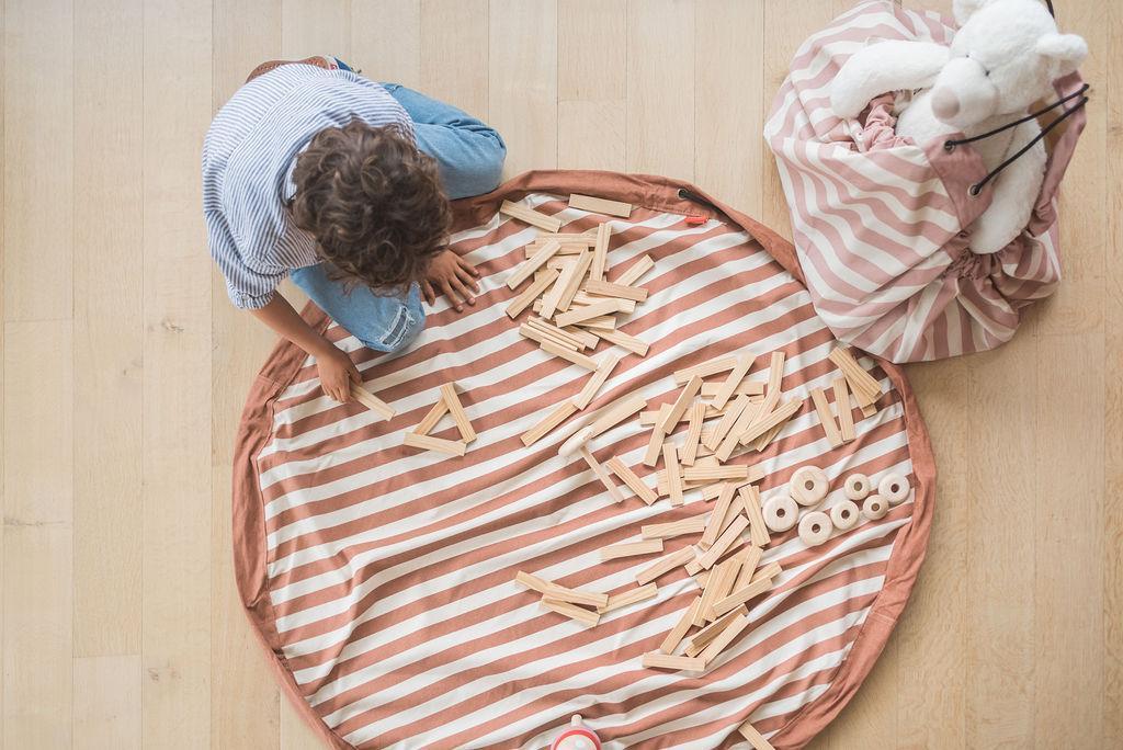 Sac à jouets et tapis de jeu - Stripes Brown