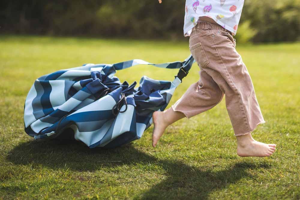 Sac à jouets et tapis de jeu Outdoor - Blue & green stripes