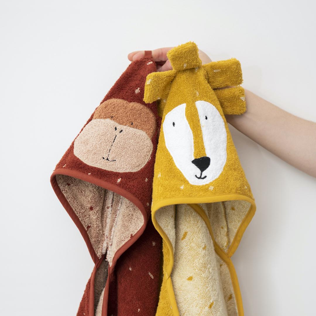 Hooded Bath Cape Mr. Lion - Trixie - 100% Organic Cotton - 70 x 130 cm - Machine Washable at 30°C