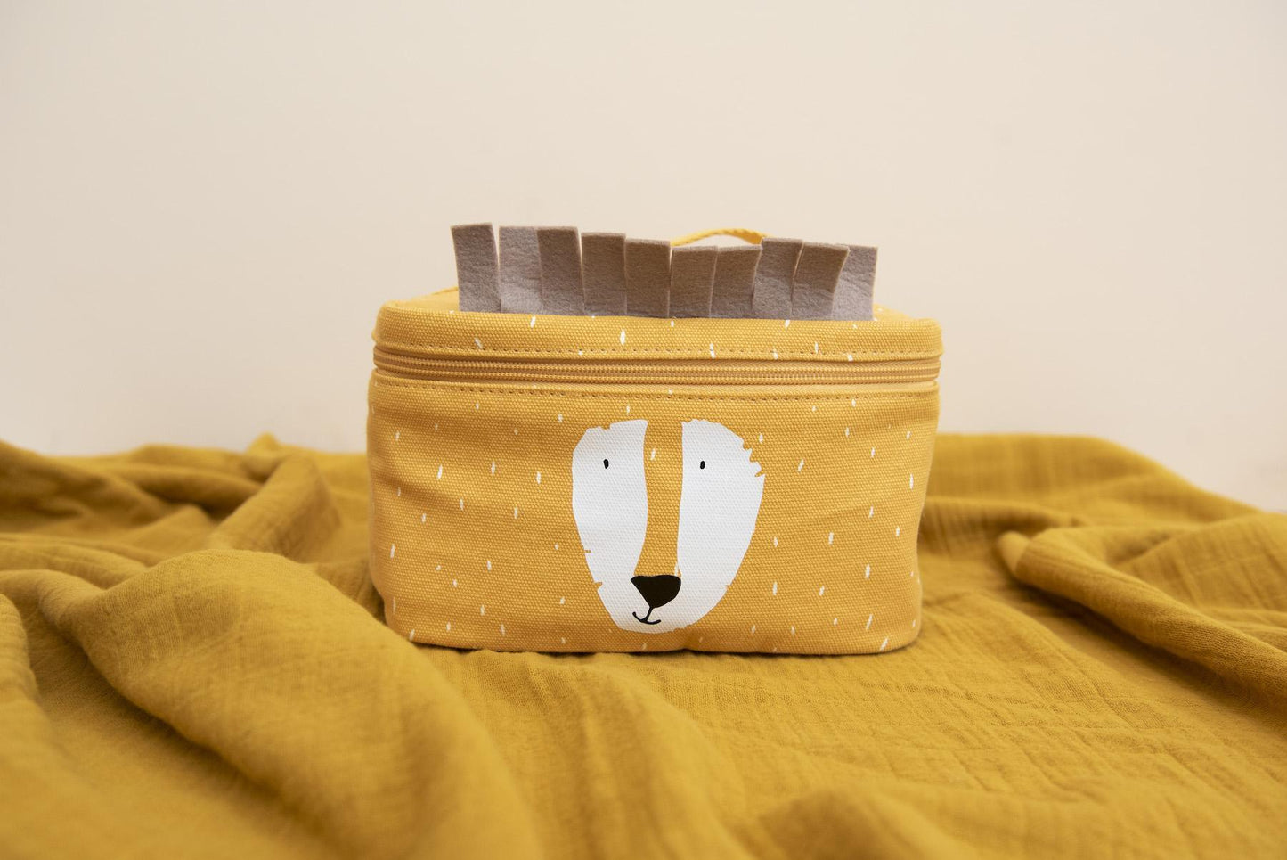 Mr. Lion Insulated Lunch Bag by Trixie