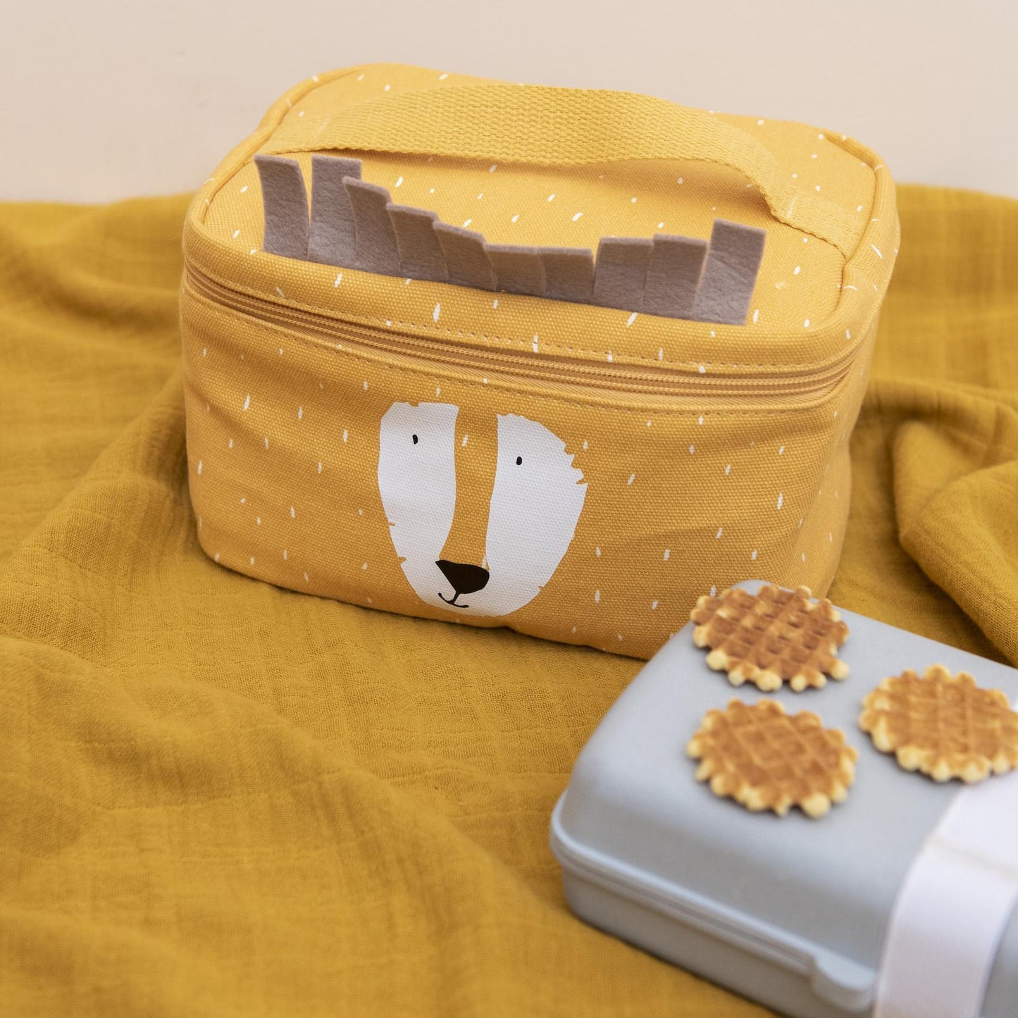 Mr. Lion Insulated Lunch Bag by Trixie