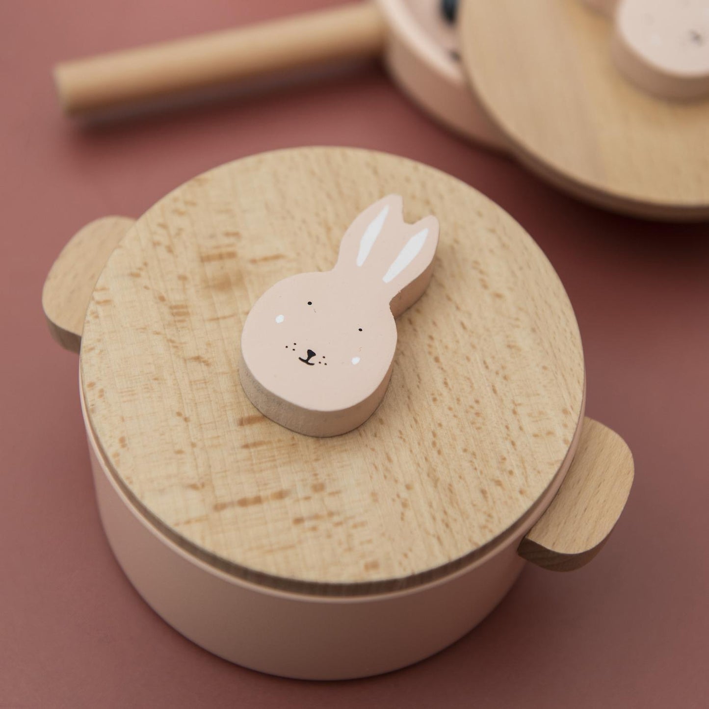 Wooden Kitchen Accessories - Mrs. Rabbit by Trixie