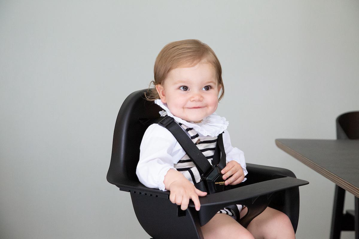 Chaise haute 2-en-1 évolutive 2 noir  - Childhome