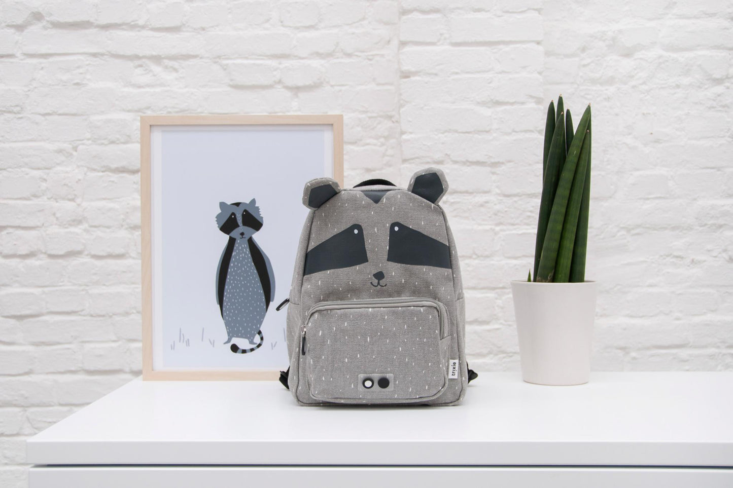 Mr. Raccoon Backpack by Trixie - Coated Cotton, Waterproof, 23 x 31 x 12 cm.