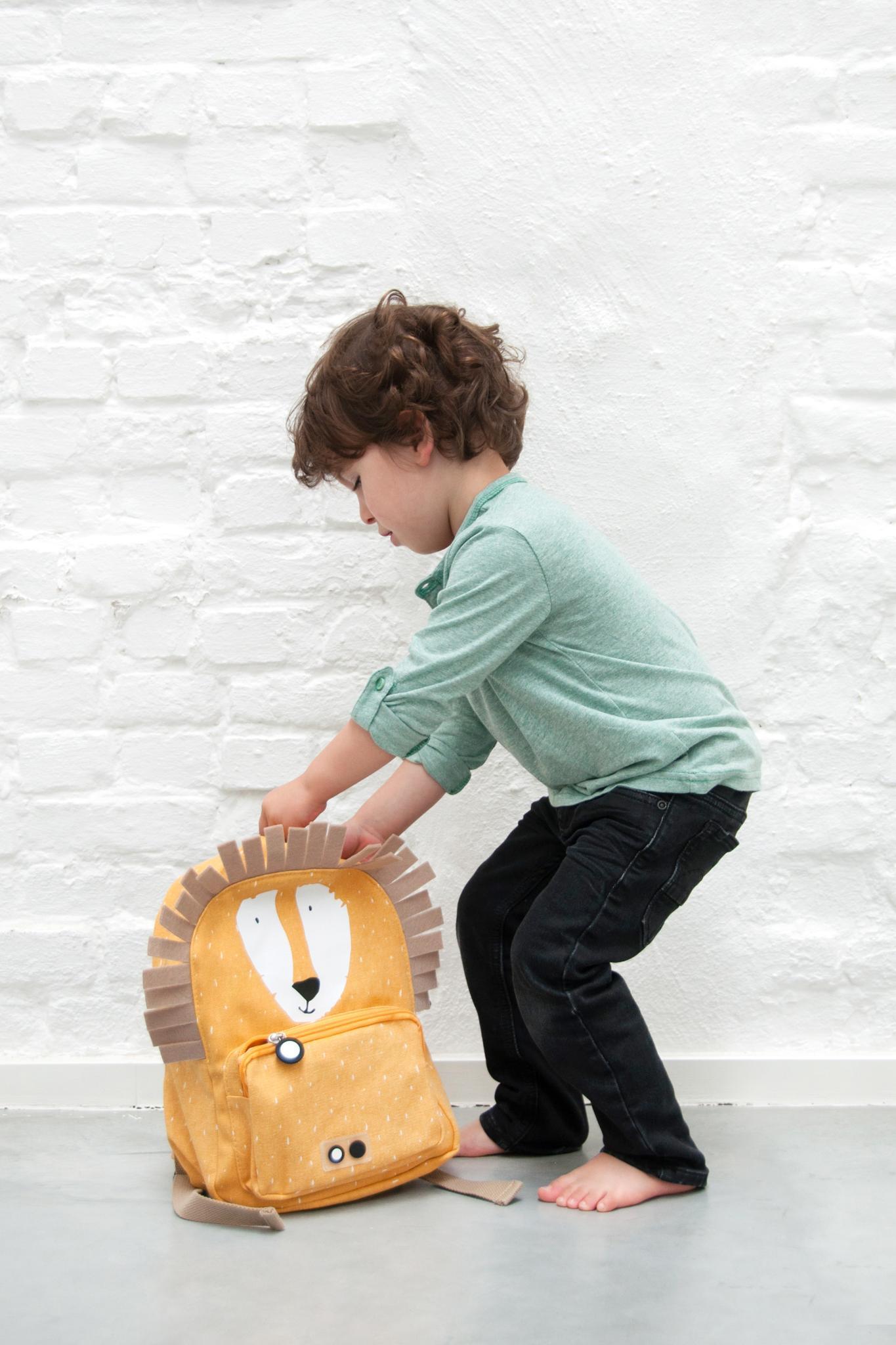 Mr. Lion Backpack by Trixie - Waterproof Coated Cotton - 23 x 31 x 12 cm