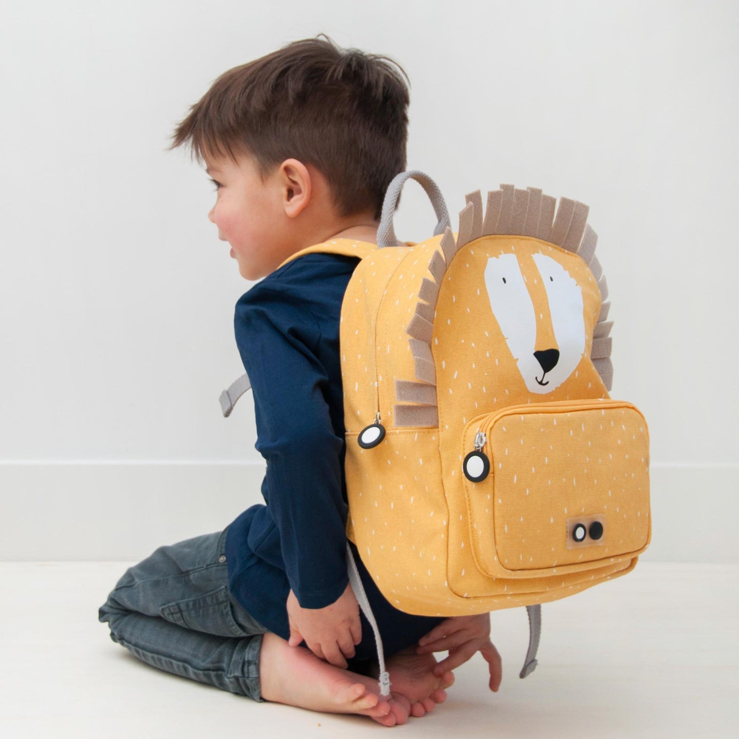 Mr. Lion Backpack by Trixie - Waterproof Coated Cotton - 23 x 31 x 12 cm