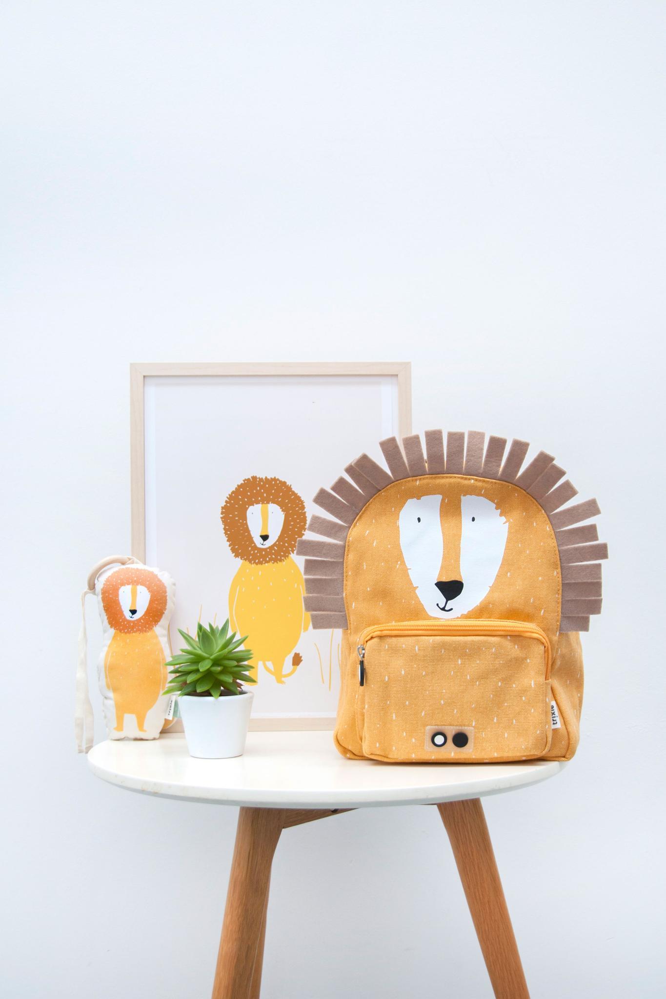 Mr. Lion Backpack by Trixie - Waterproof Coated Cotton - 23 x 31 x 12 cm