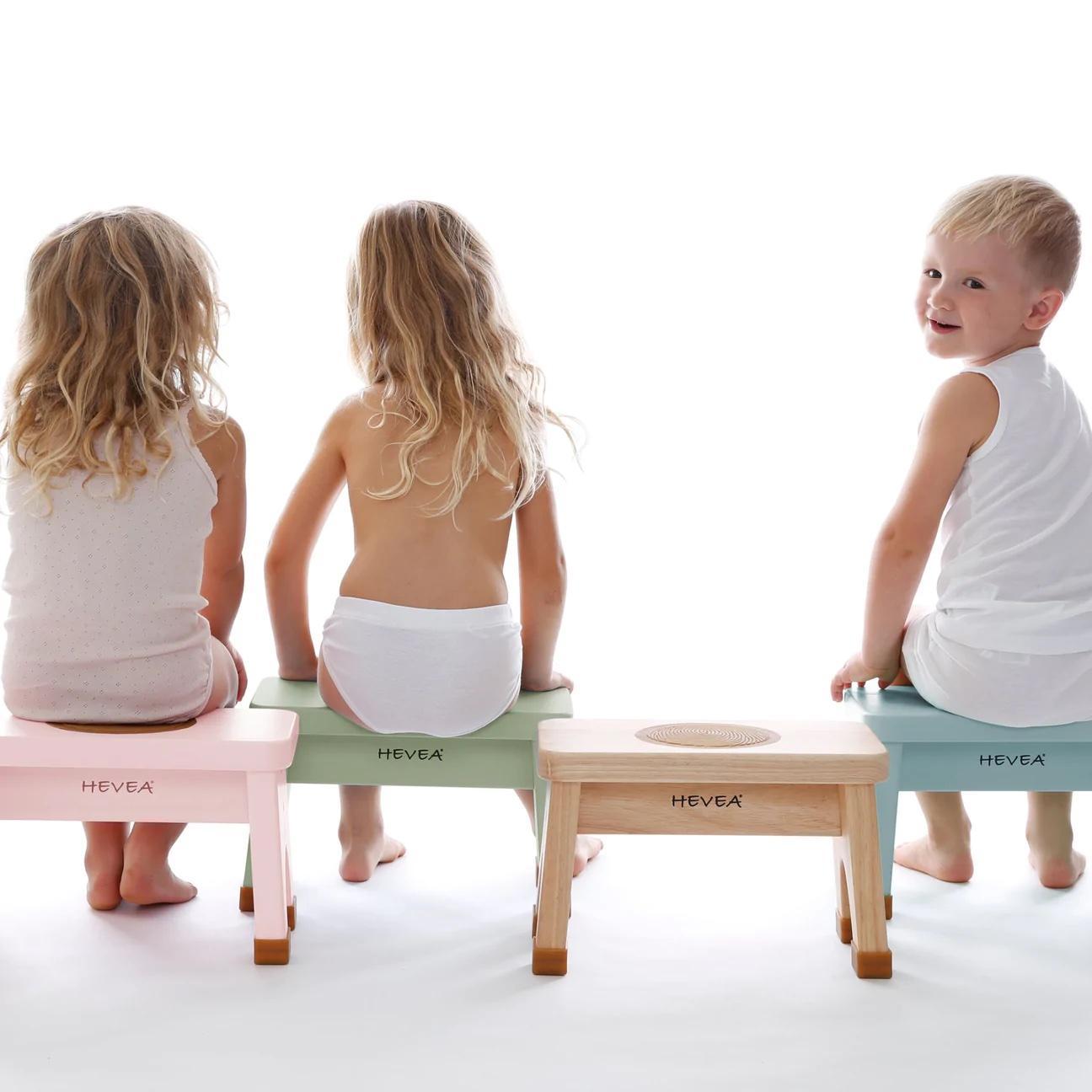 Tabouret pour enfant en bois blanc - Heveaplanet