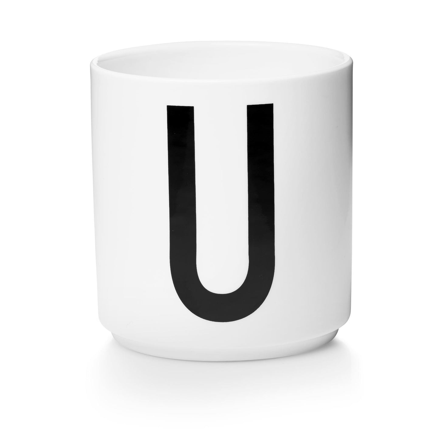 Tasse en porcelaine U