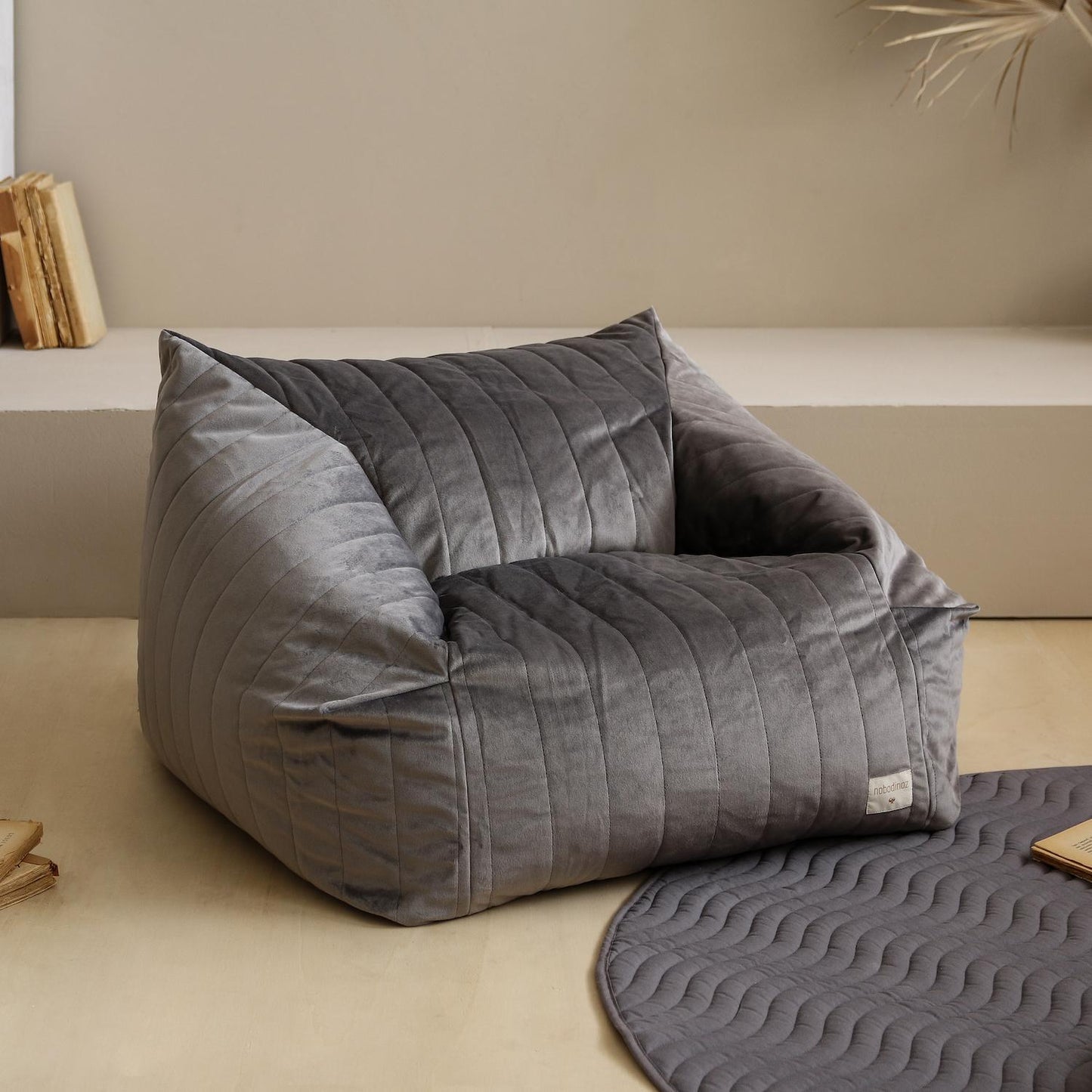 Fauteuil-pouf Chelsea Velvet Slate Grey - Nobodinoz