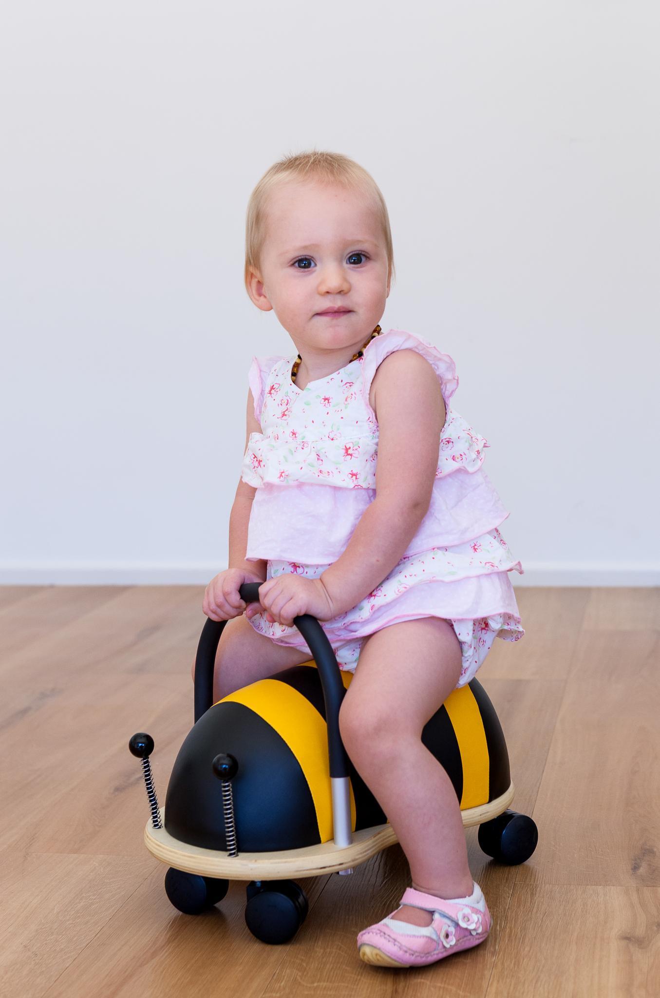 Trotteur abeille Wheelybug - petit modèle - à partir de 1 an