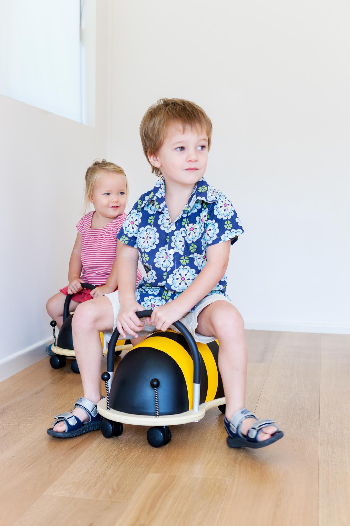 Trotteur abeille Wheelybug - grand modèle - à partir de 3 ans