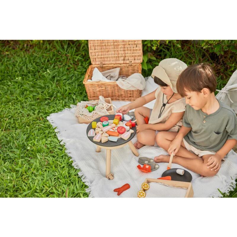 Barbecue with accessories - Plan toys