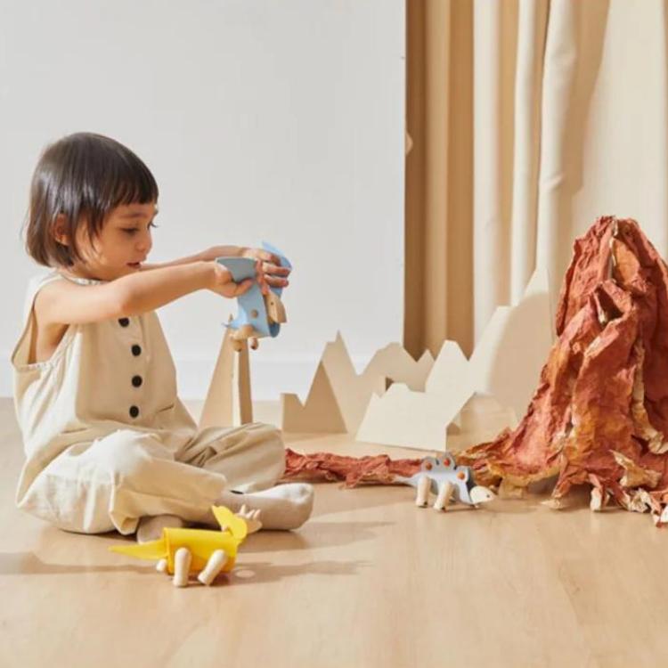 DIY Triceratops - Plan toys