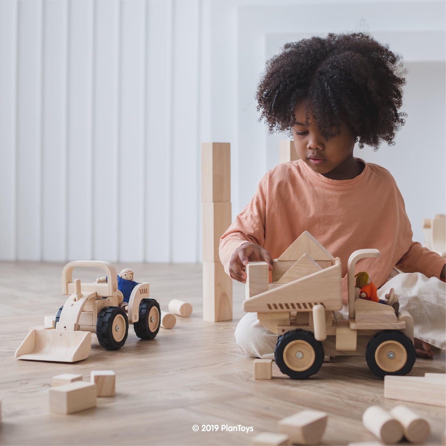 Bulldozer en bois - à partir de 3 ans *