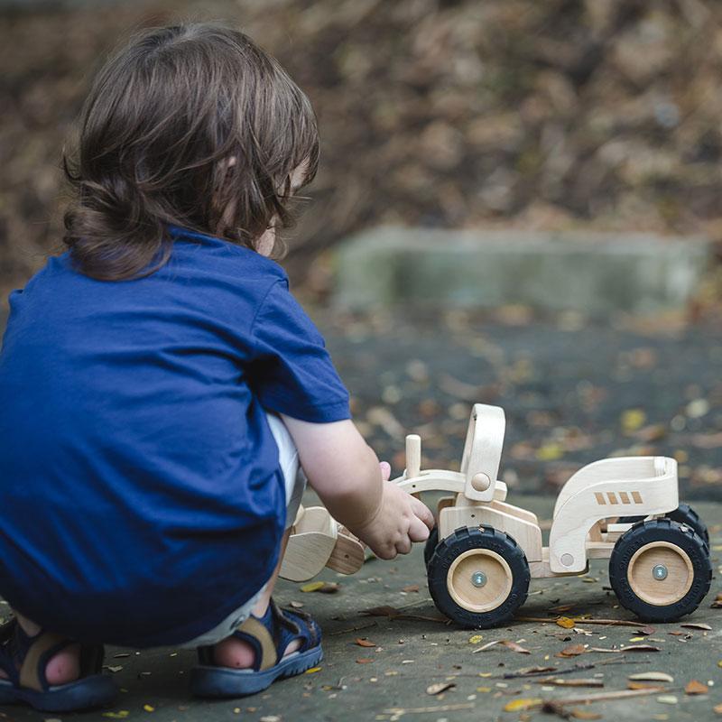 Bulldozer en bois - à partir de 3 ans *