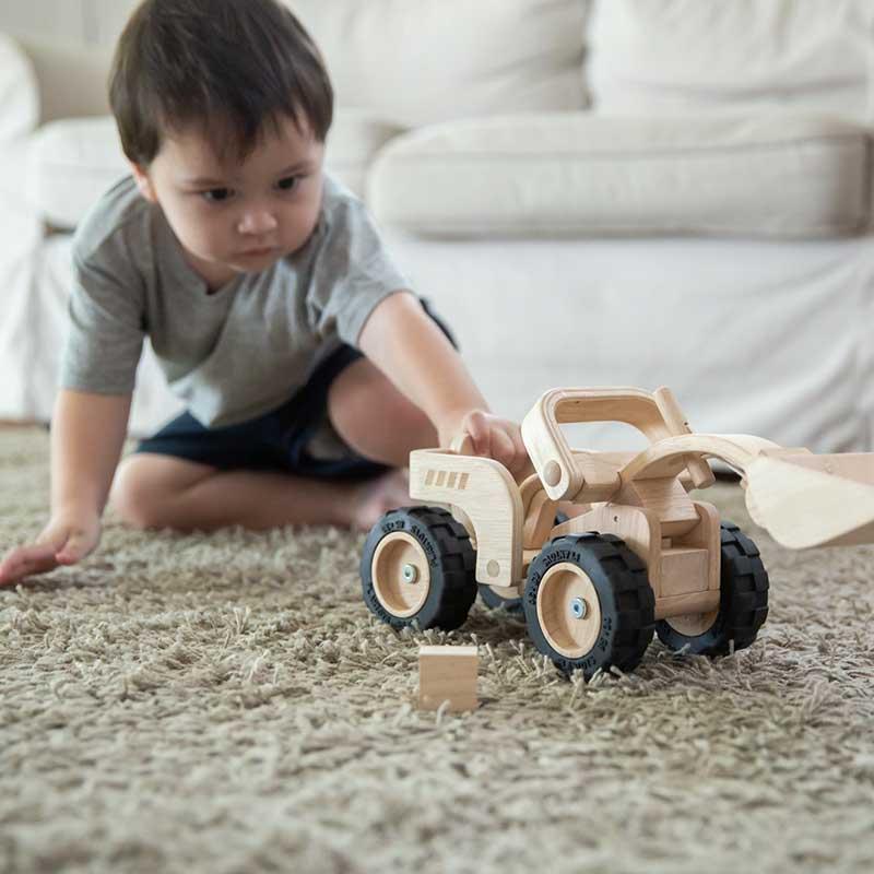 Bulldozer en bois - à partir de 3 ans *