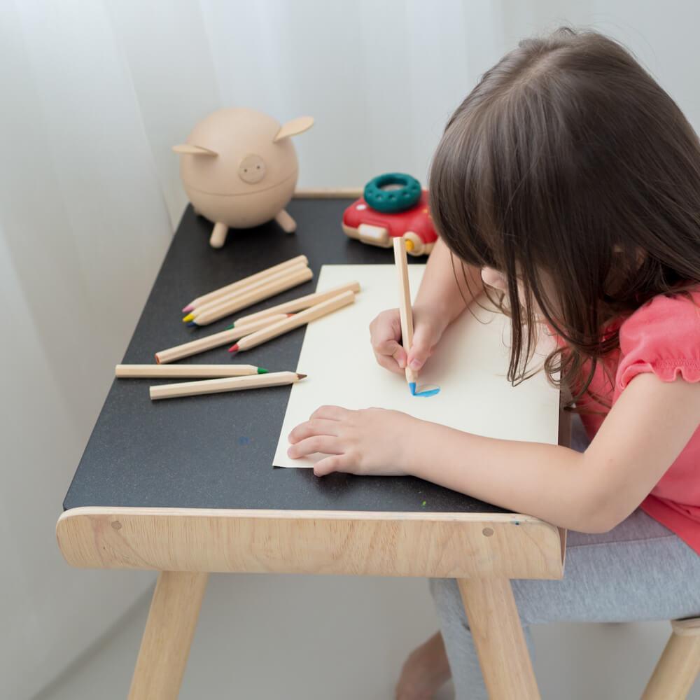 Table et chaise en bois - à partir de 3 ans