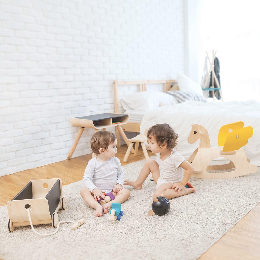 Table et chaise en bois - à partir de 3 ans