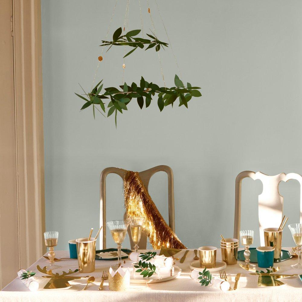 Lustre - Festive Foliage